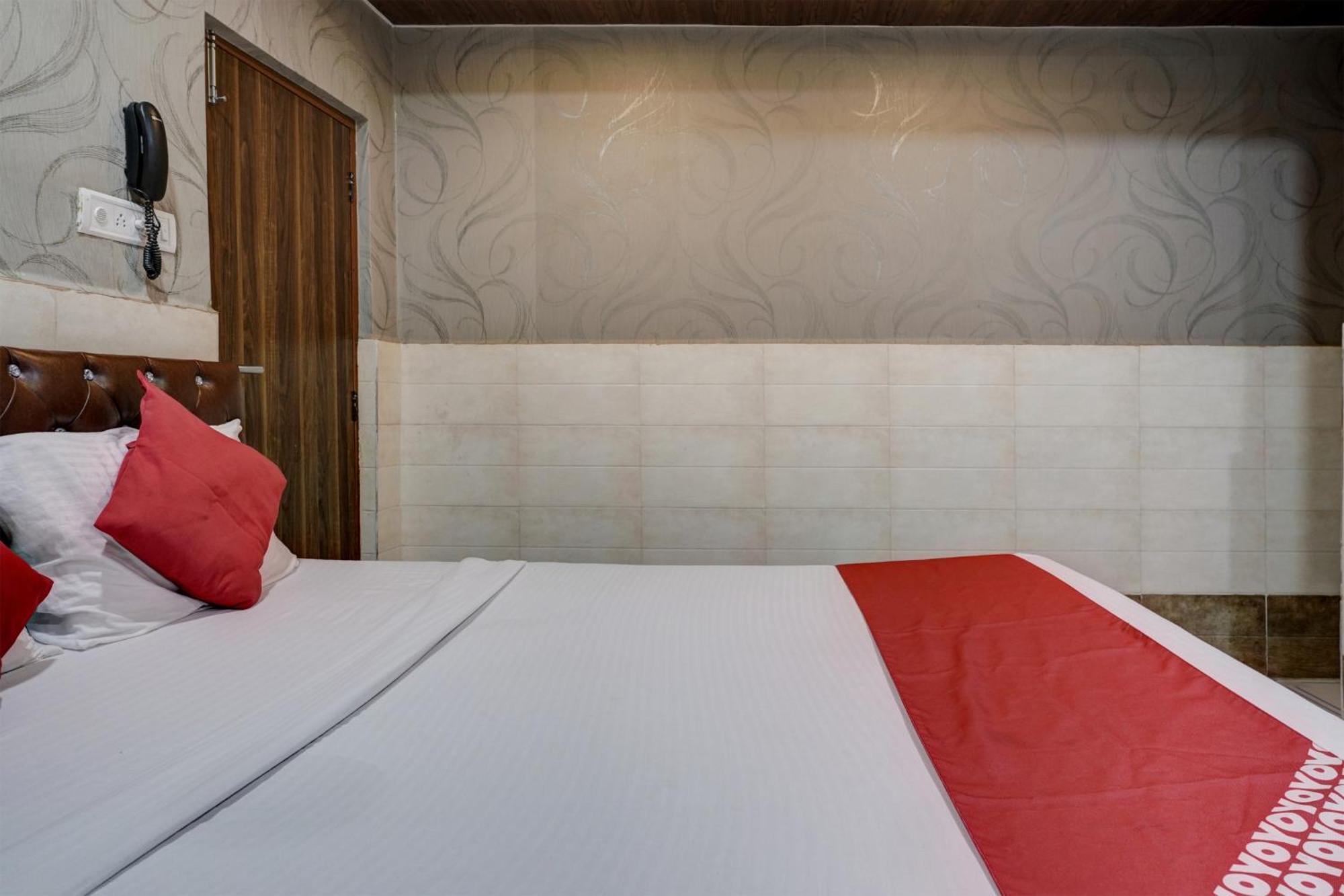 Hotel O Sapna Residency Mumbai Exterior photo